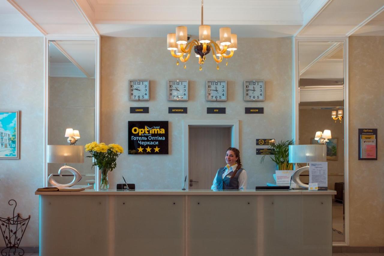 Optima Cherkasy Hotel Zewnętrze zdjęcie